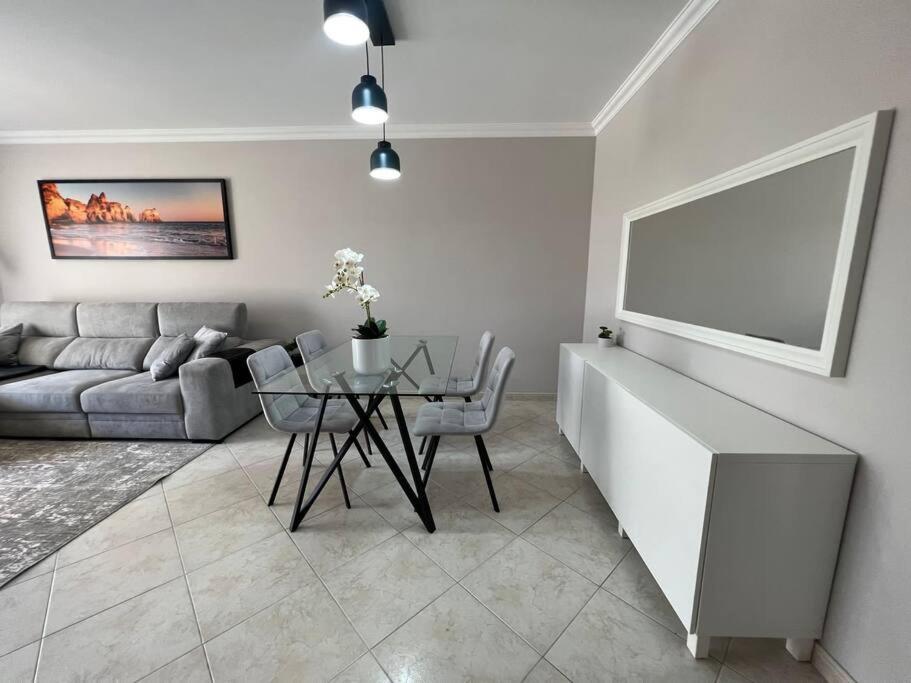 קווארטיירה Luxury Modern Beach Apartment מראה חיצוני תמונה